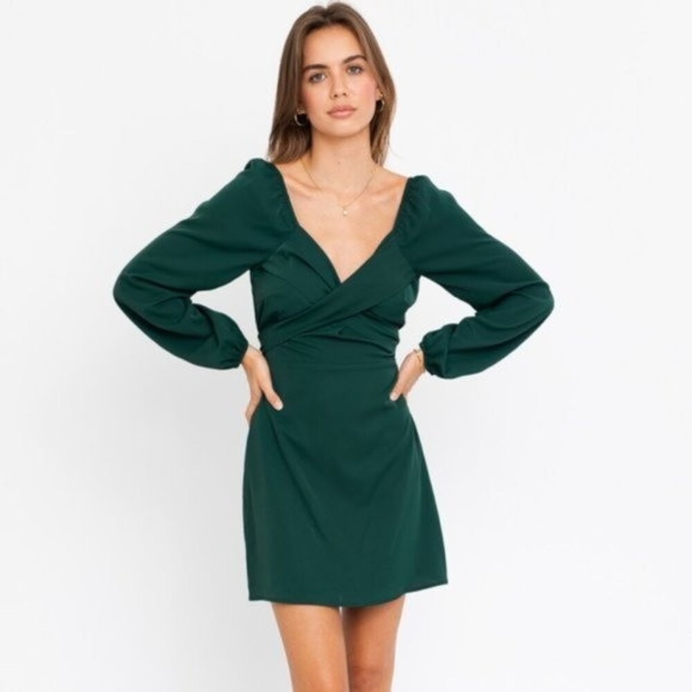 le lis green tie front mini dress